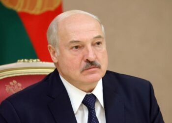 MINSK, BELARUS - SEPTEMBER 22, 2020: Belarus' President Alexander Lukashenko during a meeting with Russia's Primorye Territory Governor Oleg Kozhemyako. Maxim Guchek/BELTA/TASS

Белоруссия. Минск. Президент Белоруссии Александр Лукашенко во время встречи с губернатором Приморского края Олегом Кожемяко. Максим Гучек/БелТА/ТАСС